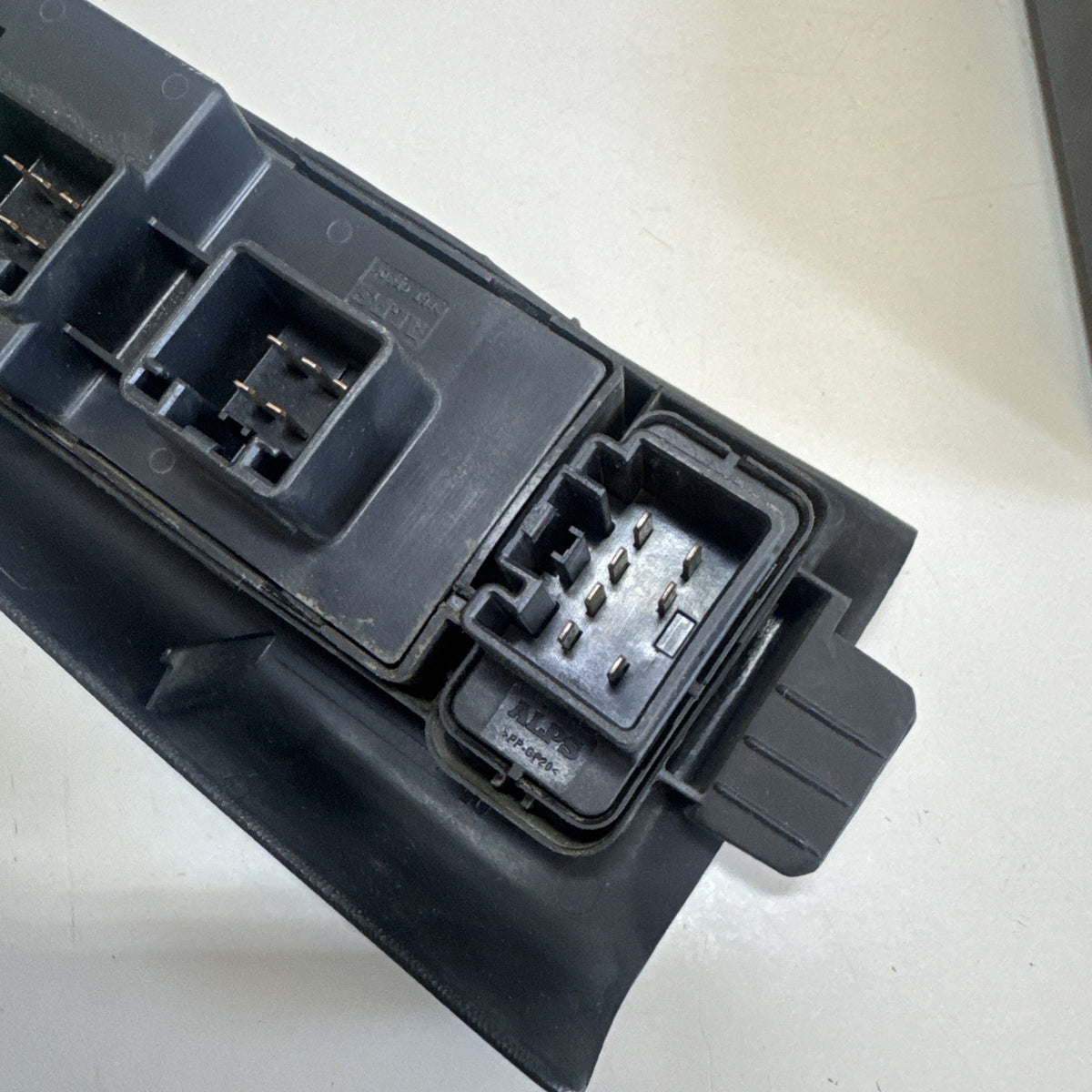 2002–2005 Explorer Driver Master Window Switch 4 Window Auto 4L2T14540 OEM