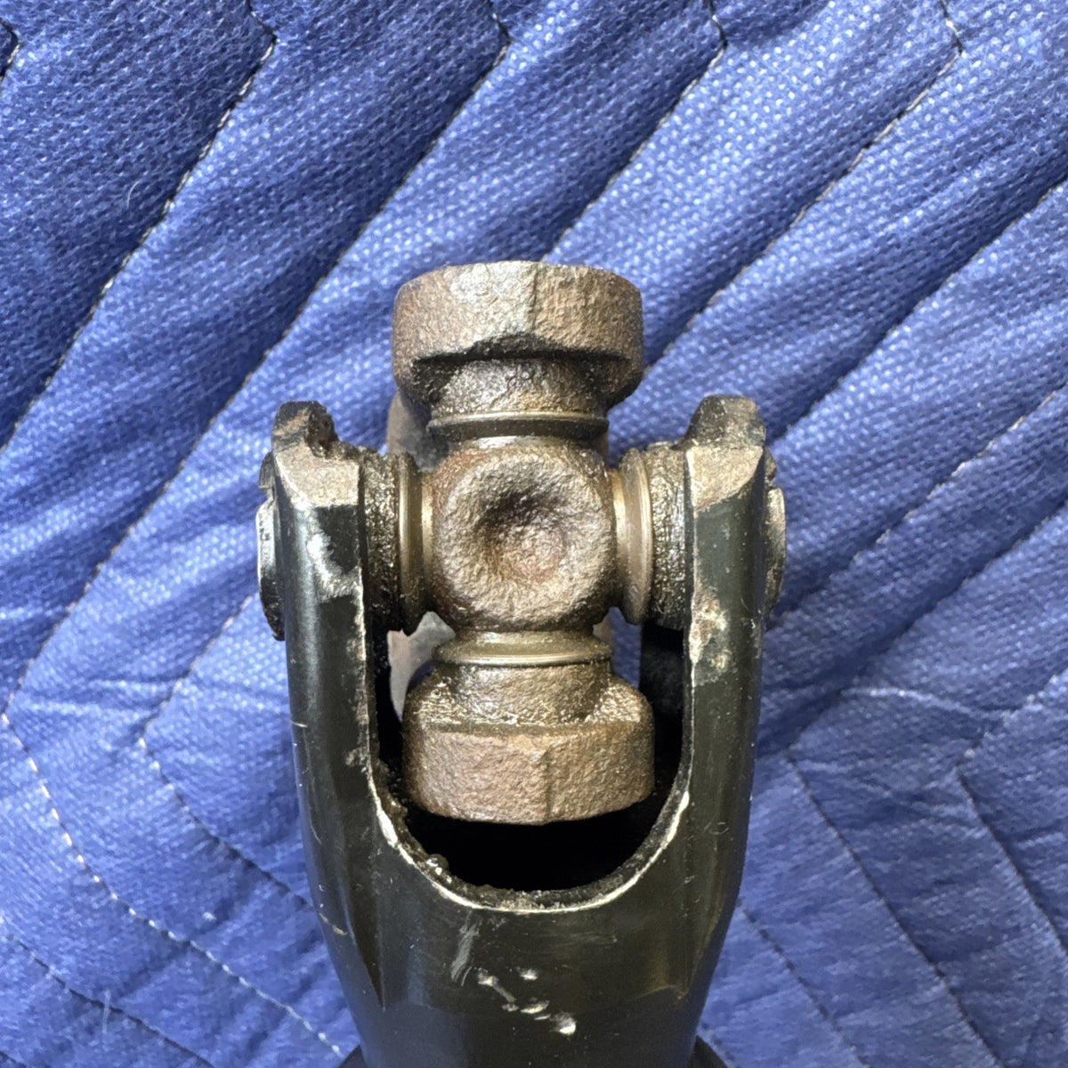 1999-2007 Silverado Sierra Lower Steering Intermediate Shaft 25958109 OEM