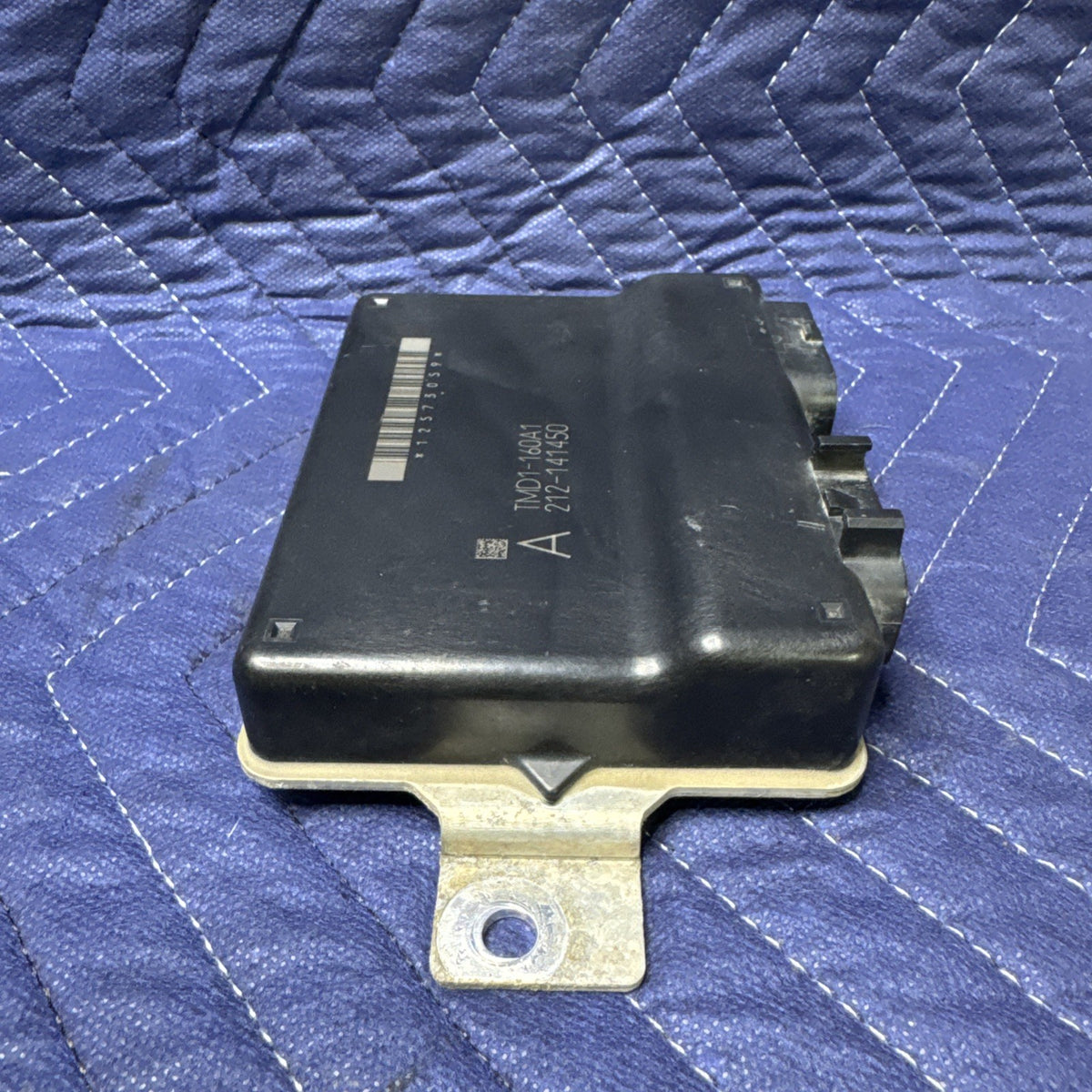 2003-2005 Silverado Sierra Tahoe Yukon Throttle Actuator Control Module 12573059