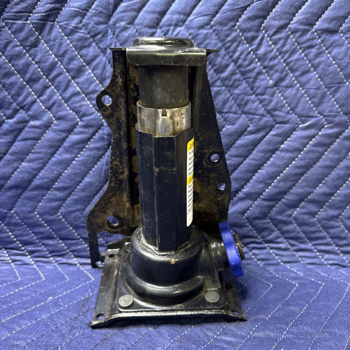 1999-2007 Silverado Sierra Tahoe Yukon Spare Tire Bottle Jack 15172000 OEM