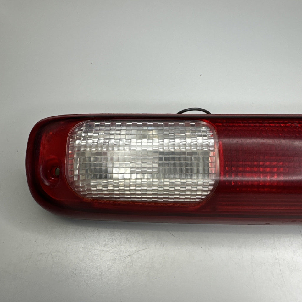 1999-2007 Chevrolet Silverado GMC Sierra 3rd Brake Light 16525205 OEM