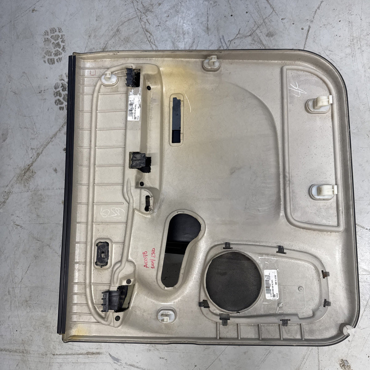 2003-2007 Silverado Sierra Crew Cab LH Rear Door Panel 15102796 OEM