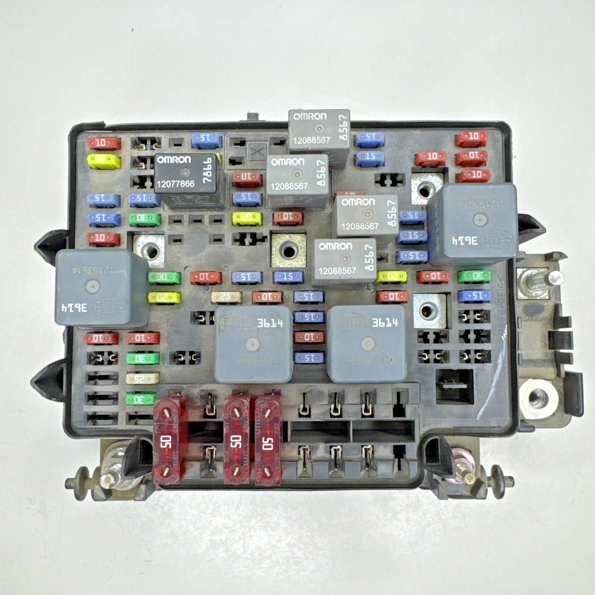 99-02 Silverado Sierra Tahoe Suburban Underhood Engine Fuse Box With Fuses