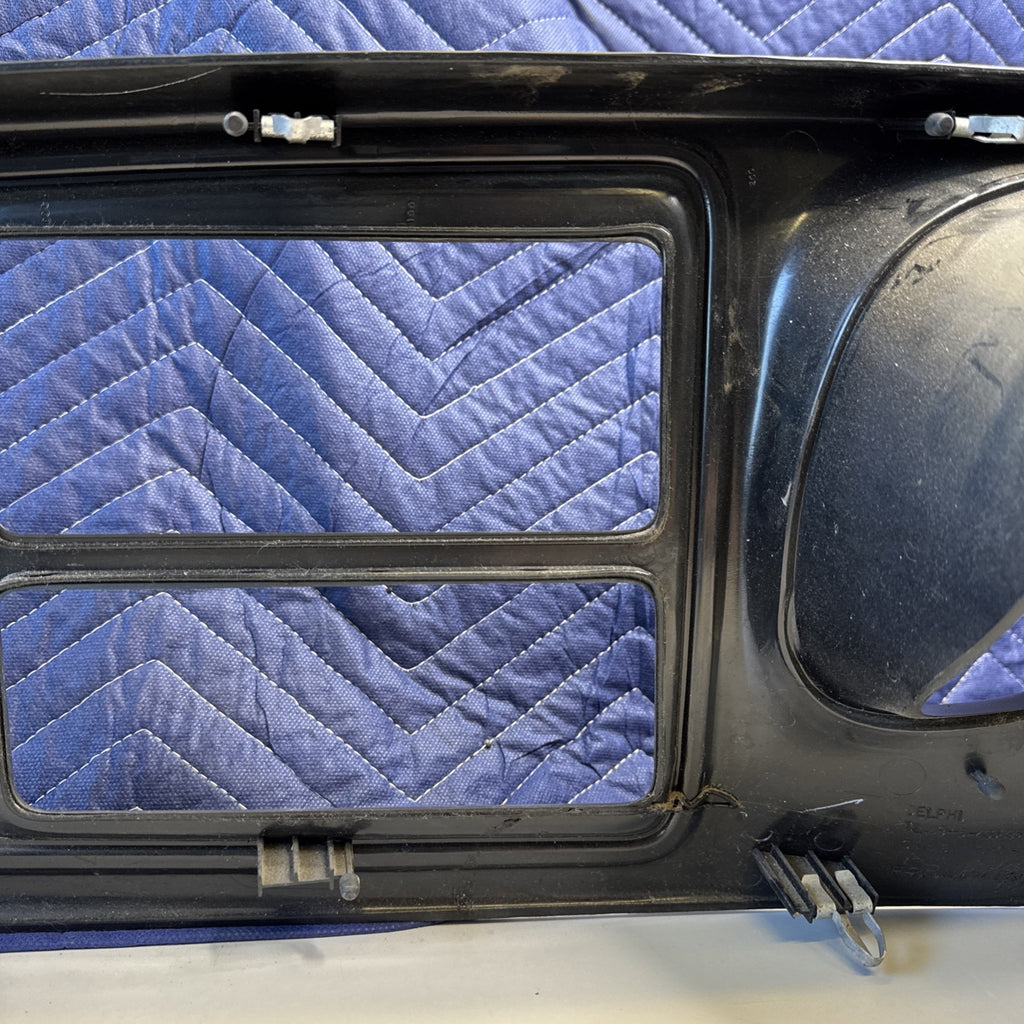 1999-02 GM Silverado Sierra Tahoe Yukon Radio Stereo Dash Bezel 15772850 OEM