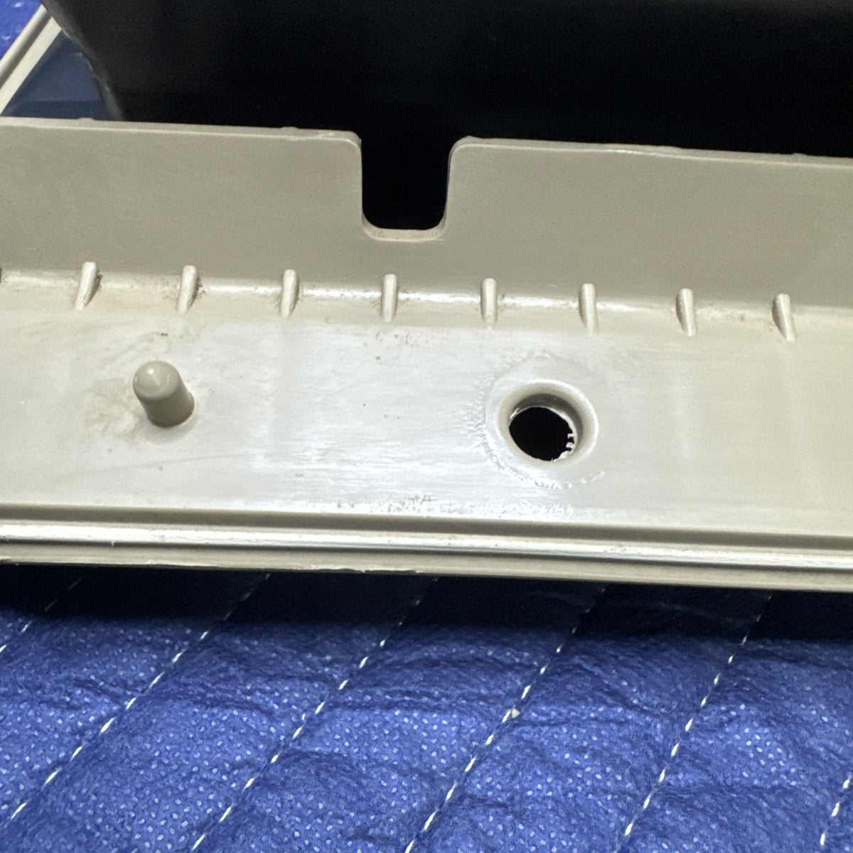 2003-2007 Ford F250 F350 Glove Box Storage Bin Parchment Tan 3C3X-250601-BA OEM
