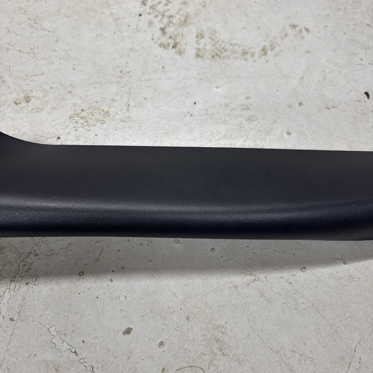 1999–2006 Silverado Sierra LH A Pillar Trim Panel Medium Gray 15073353 OEM