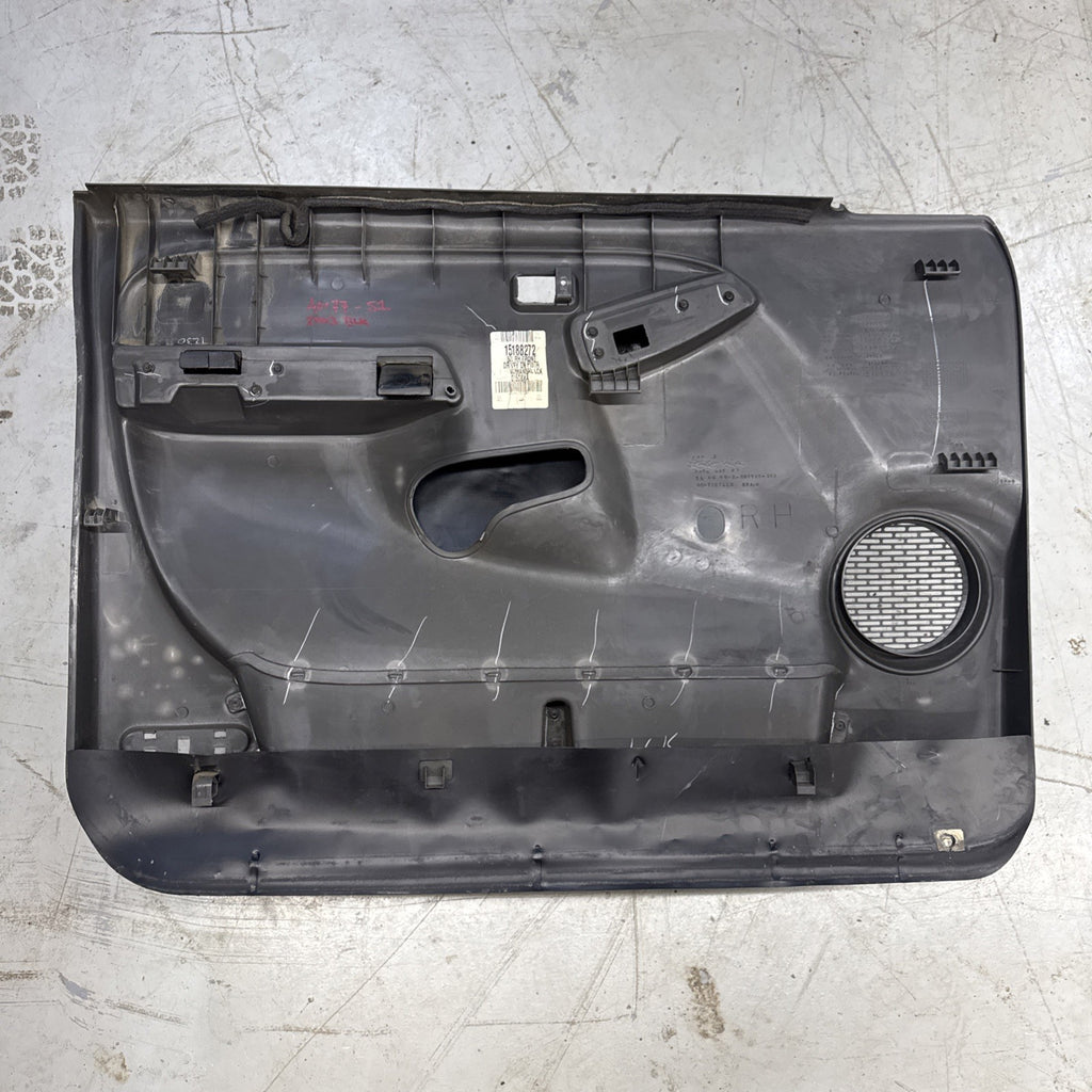2003-2007 Silverado Sierra RH Manual Window Door Panel 15188272 OEM