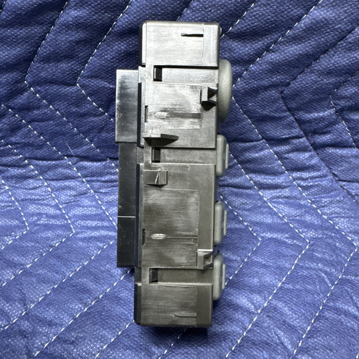 1999-2002 Silverado Sierra Tahoe Yukon 4WD Transfer Case Switch 15709327 OEM