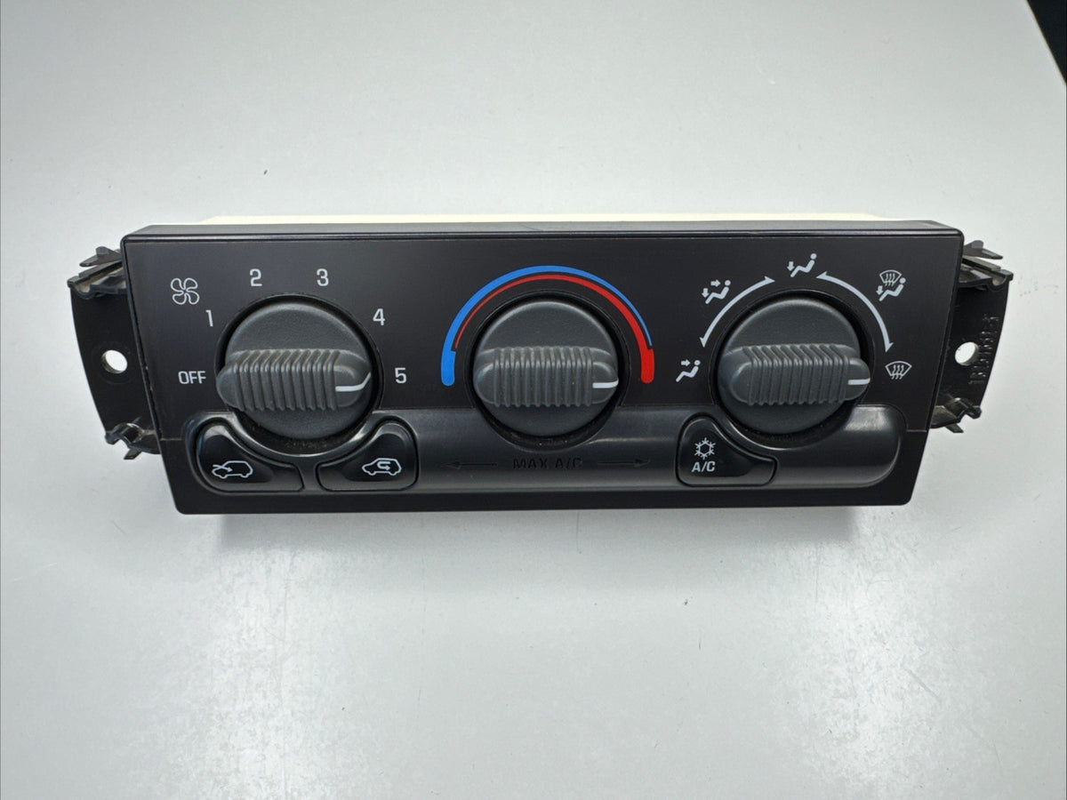 99-02 Silverado Sierra Tahoe Yukon Climate Control A/C Module 15054697 OEM