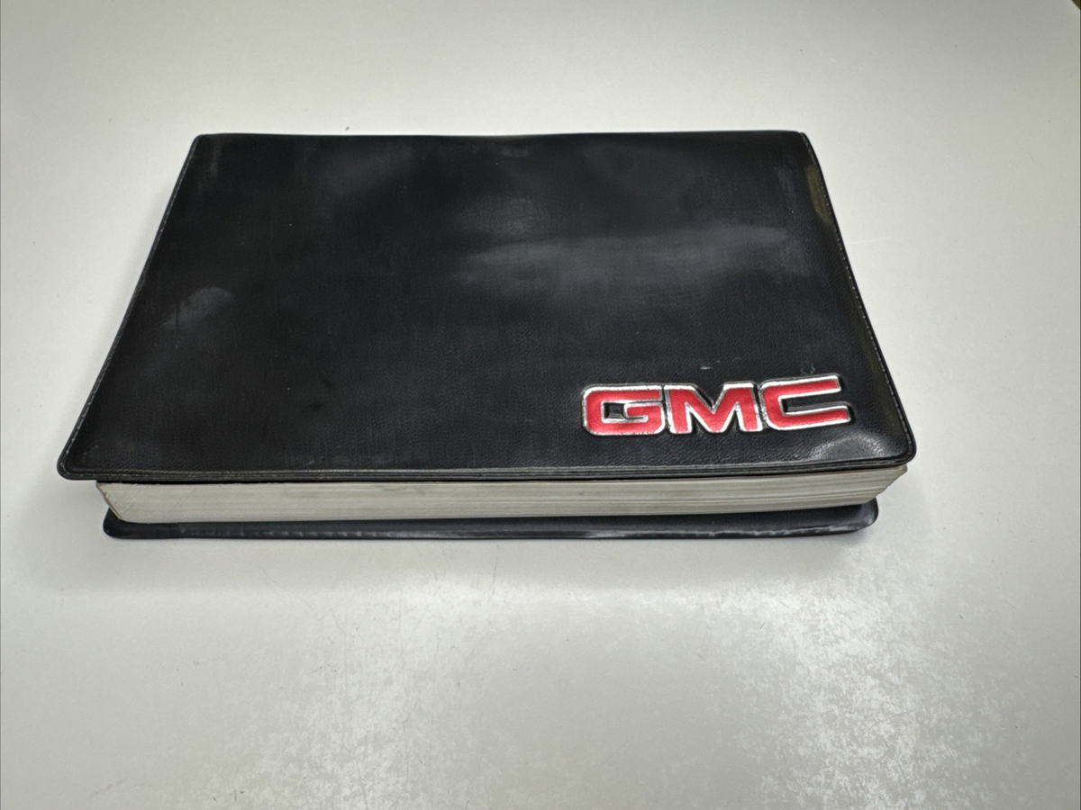 2003 GMC Sierra Owners Manual Portfolio Case Set X2315B OEM Canadian First Editi