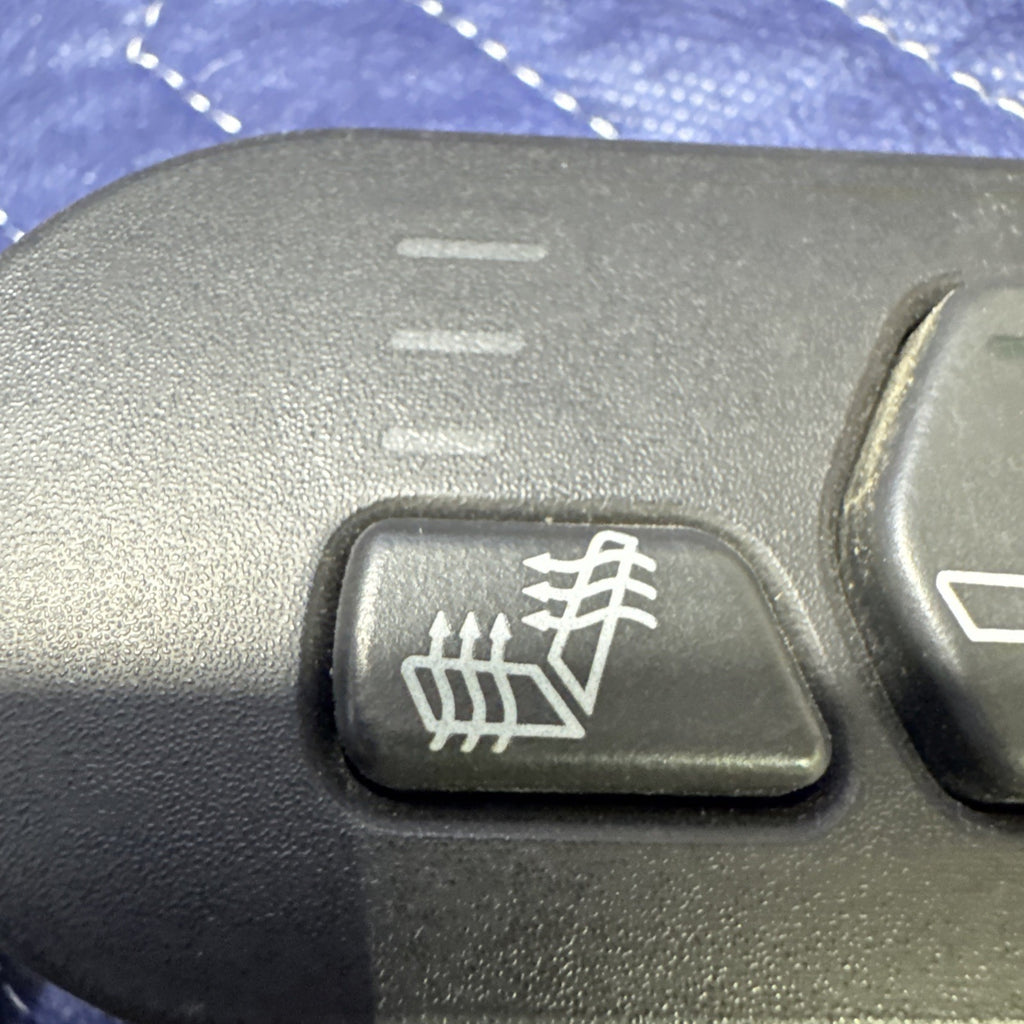 2003-2007 Silverado Sierra Tahoe Yukon Heated Seat Switch 15179135 OEM