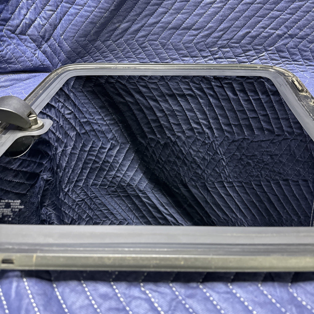 1999-2007 Silverado Sierra LH Rear Quarter Vent Privacy Window Glass OEM
