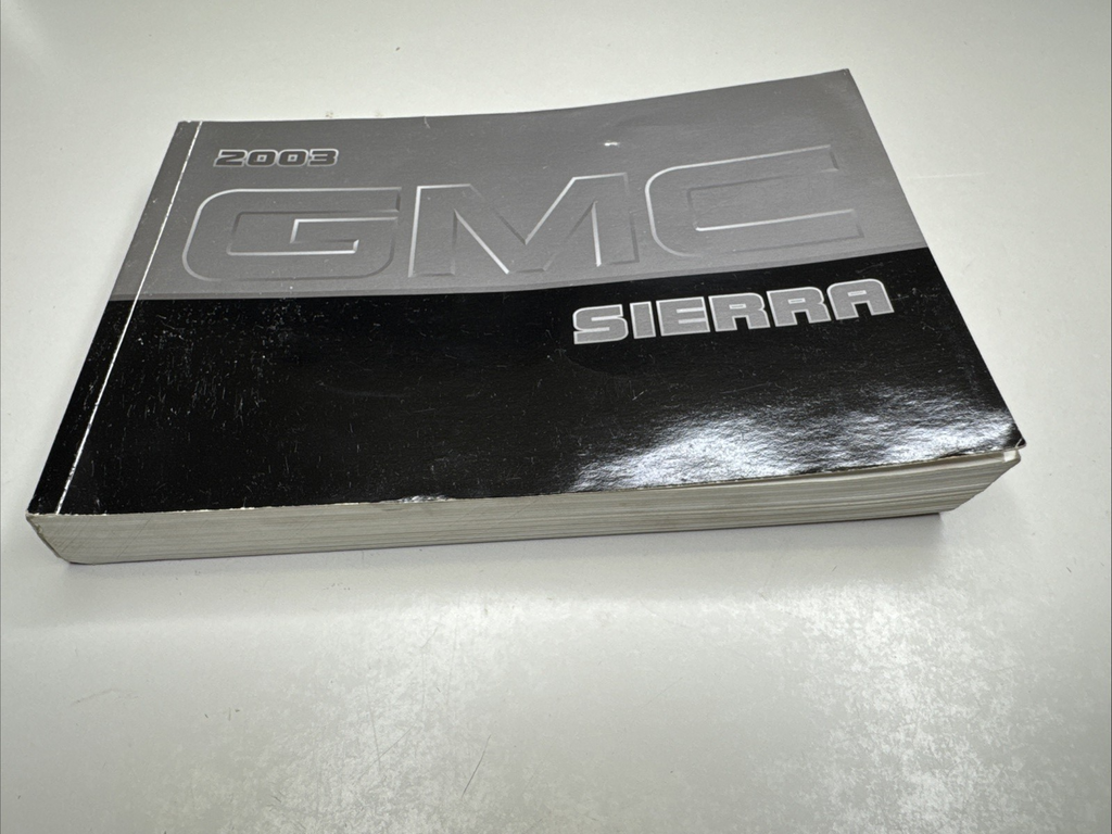 2003 GMC Sierra Owners Manual Portfolio Case Set X2315B OEM Canadian First Editi