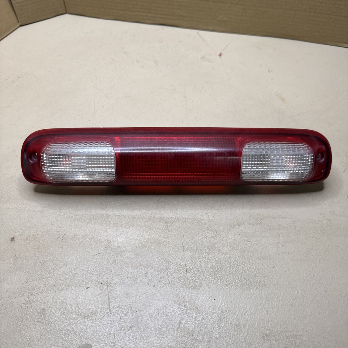 1999–2006 Silverado Sierra Third Brake Light Cargo Lamp 16525205 OEM