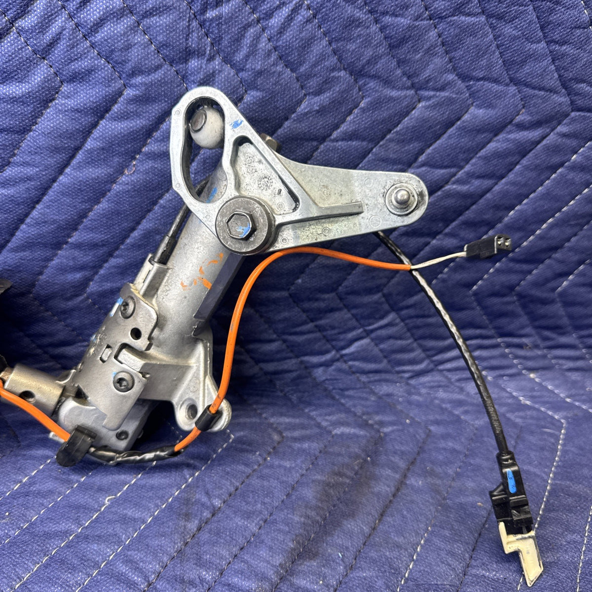 1999-2002 Silverado Sierra Column Shift Lever Tow Haul Shifter 19149553 OEM