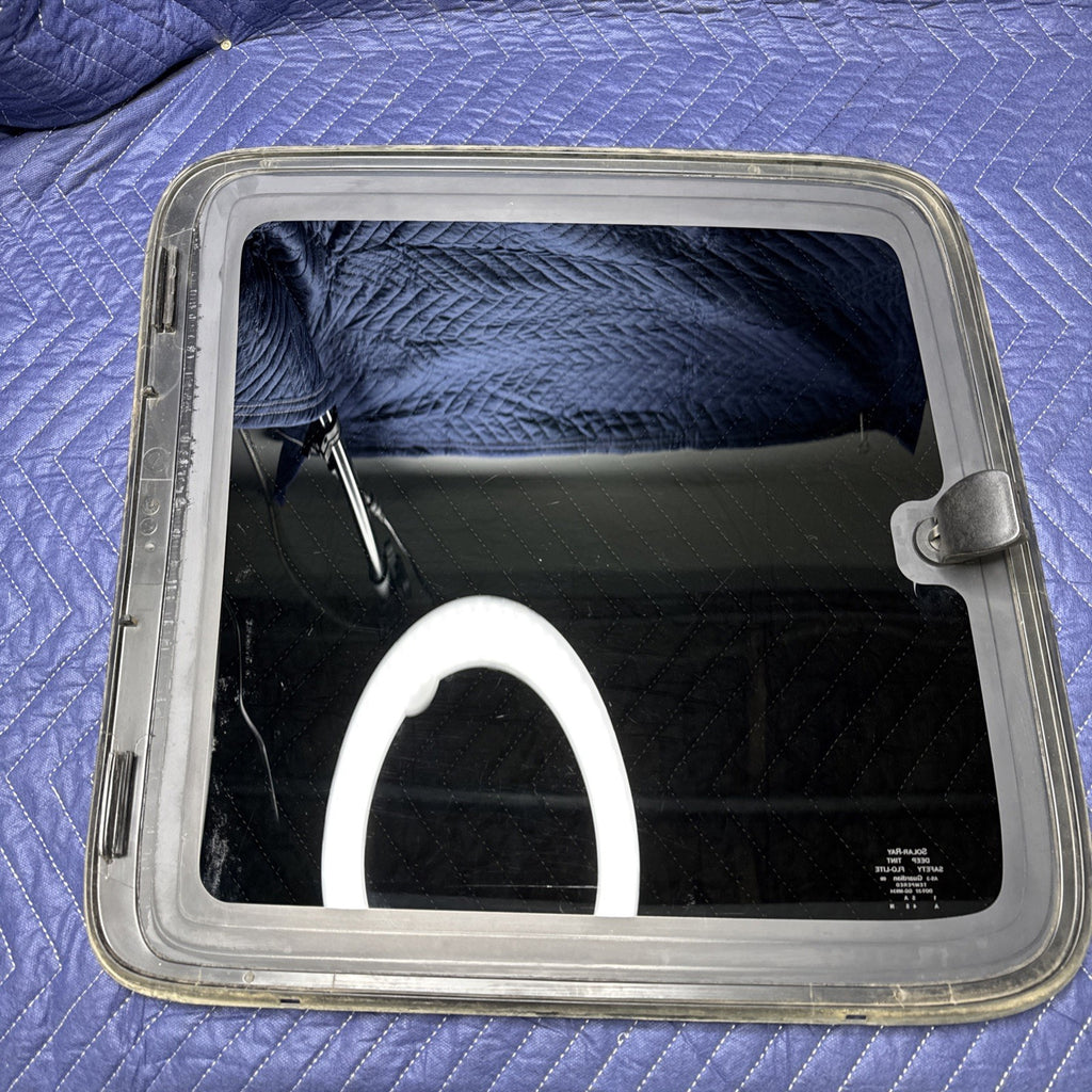 1999-2007 Silverado Sierra RH Dark Rear Quarter Vent Window Glass OEM
