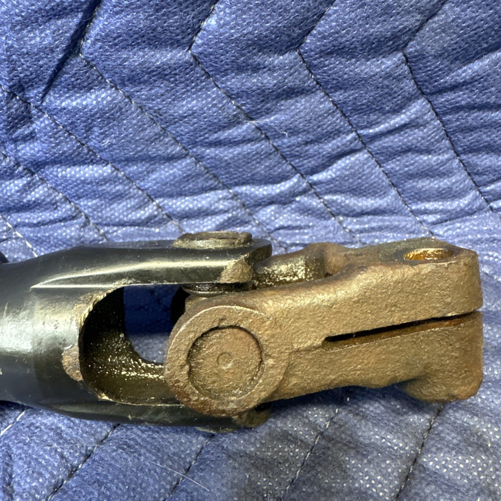 1999-2007 Silverado Sierra Lower Steering Intermediate Shaft 25958109 OEM