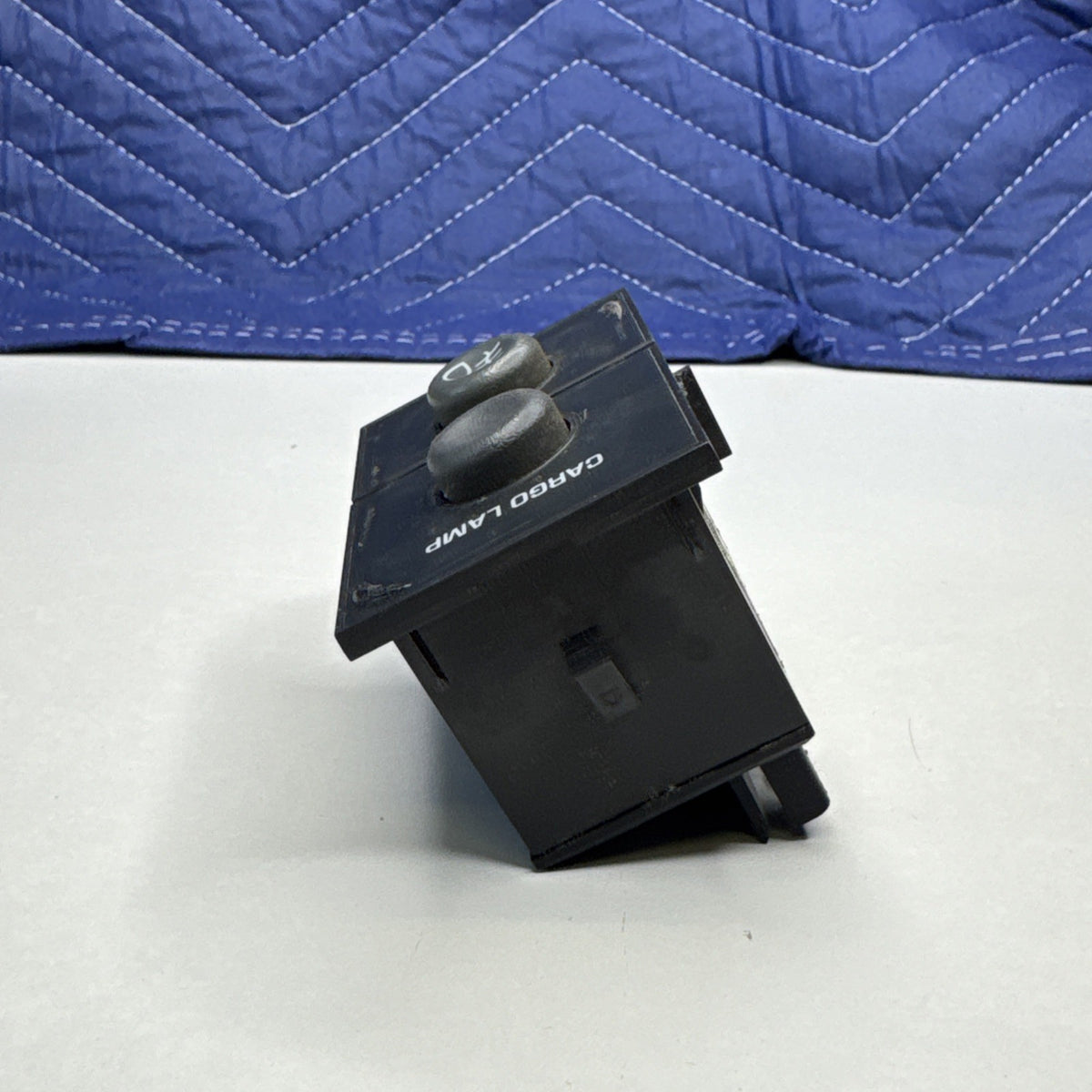 1999-02 GM Silverado Sierra Tahoe Yukon Fog Cargo Lamp Light Switch 15735837