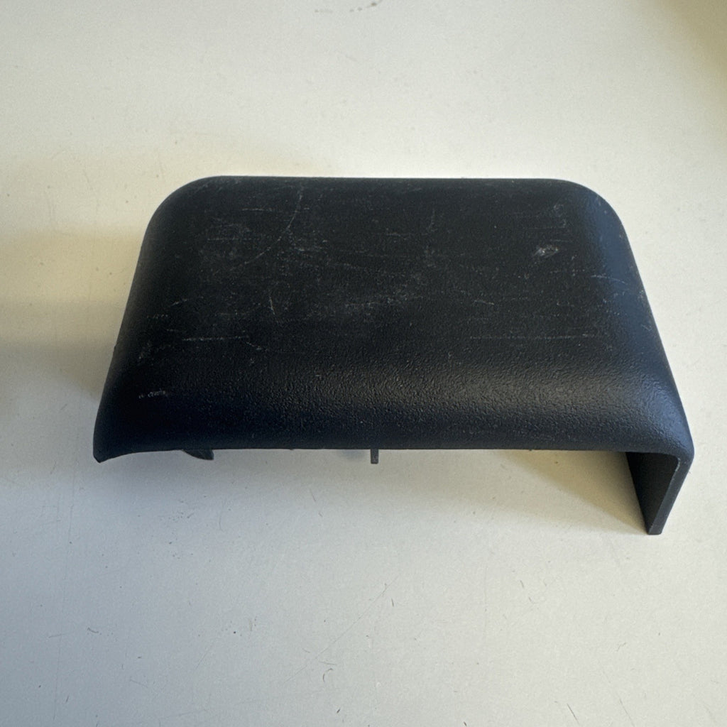 1999–2006 Silverado Sierra RH Seat Track Bolt Cover Trim 15041468 OEM