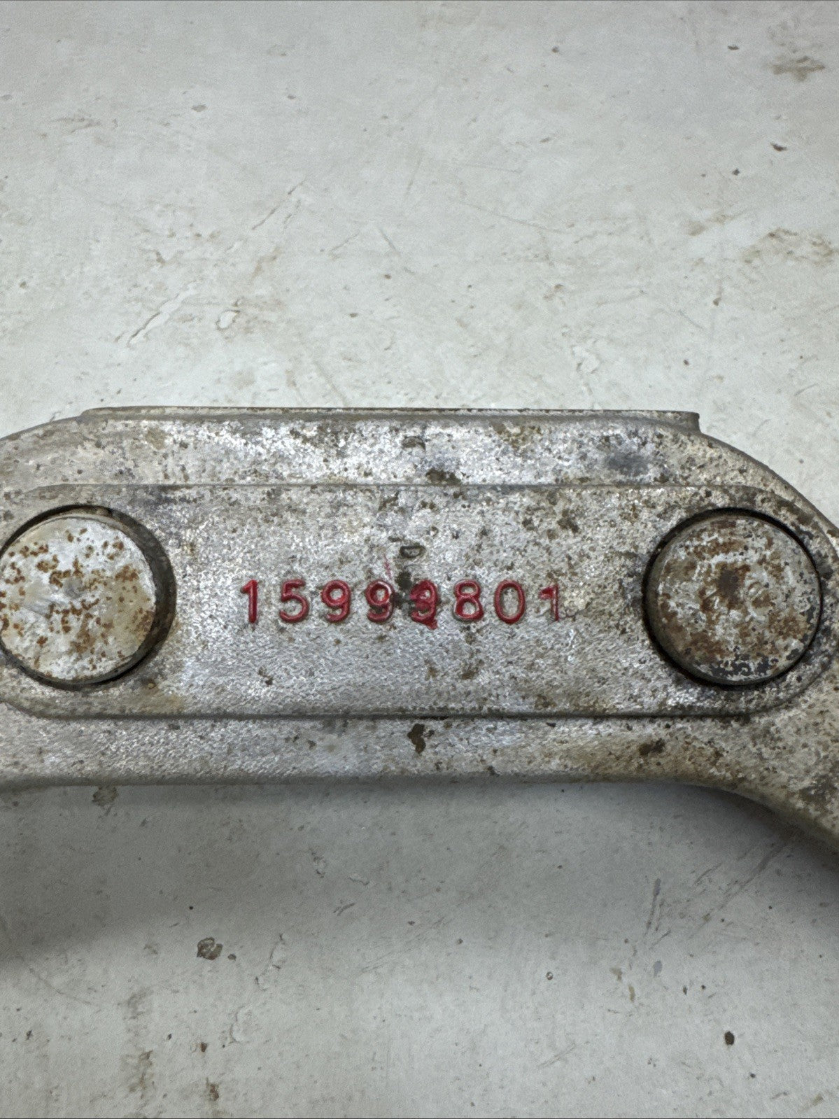 1999–2007 Silverado Sierra Front Differential Mount Bracket 15999801 OEM