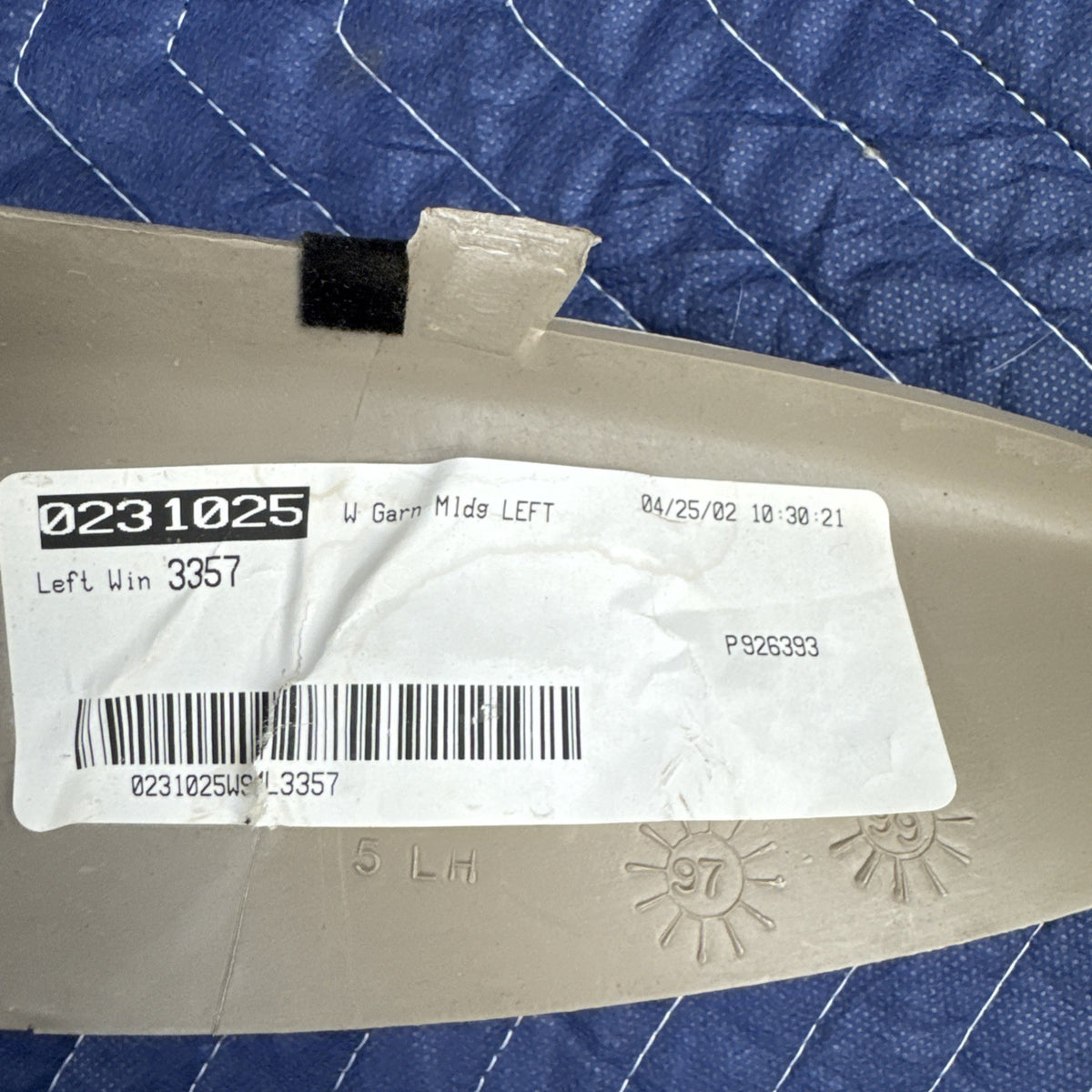 1999-2006 Chevrolet Silverado GMC Sierra A Pillar Trim LH 15073353 Tan OEM