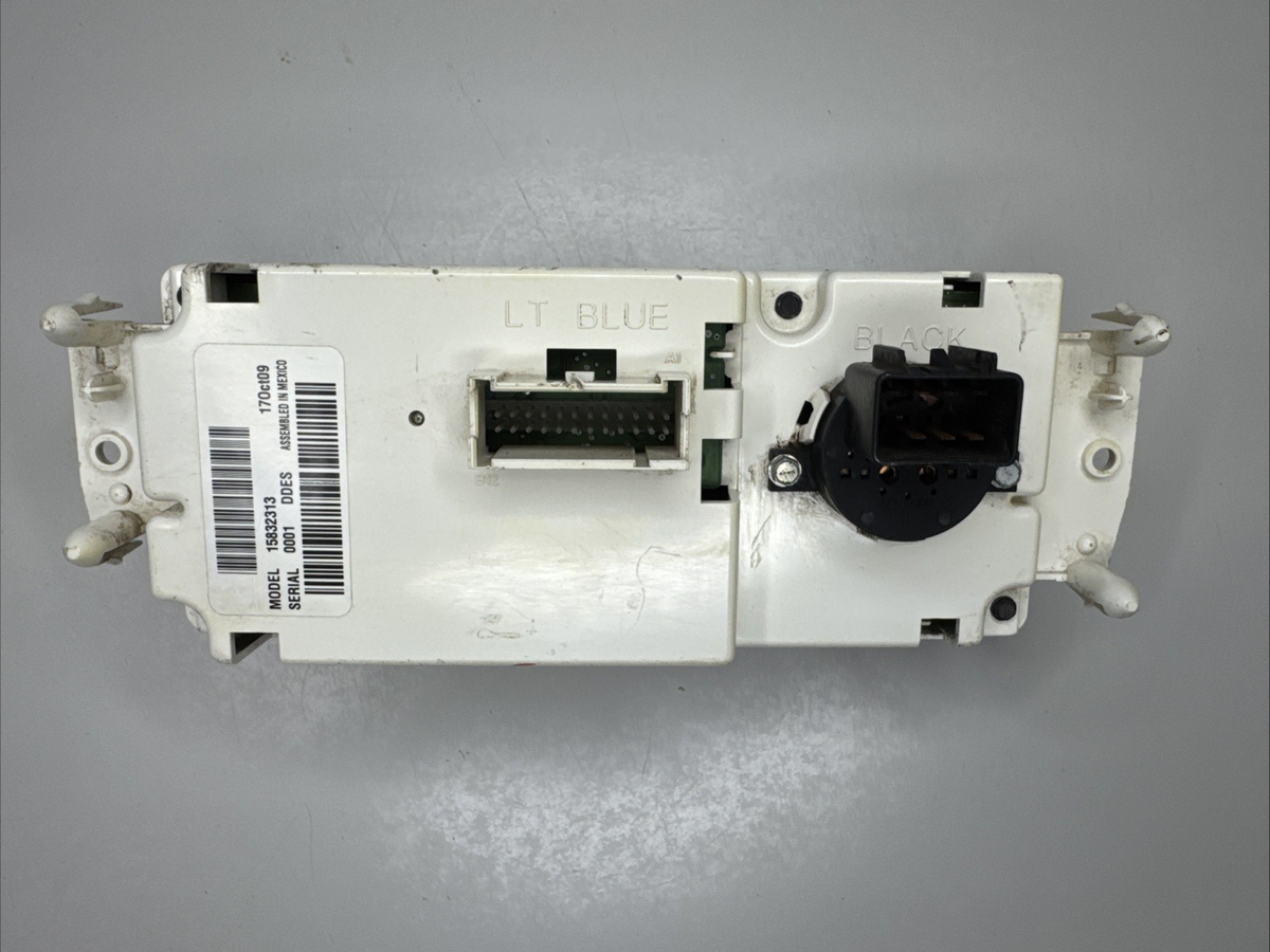 03-07 Silverado Sierra Climate Control AC Heater Dash Unit 15832313 OEM