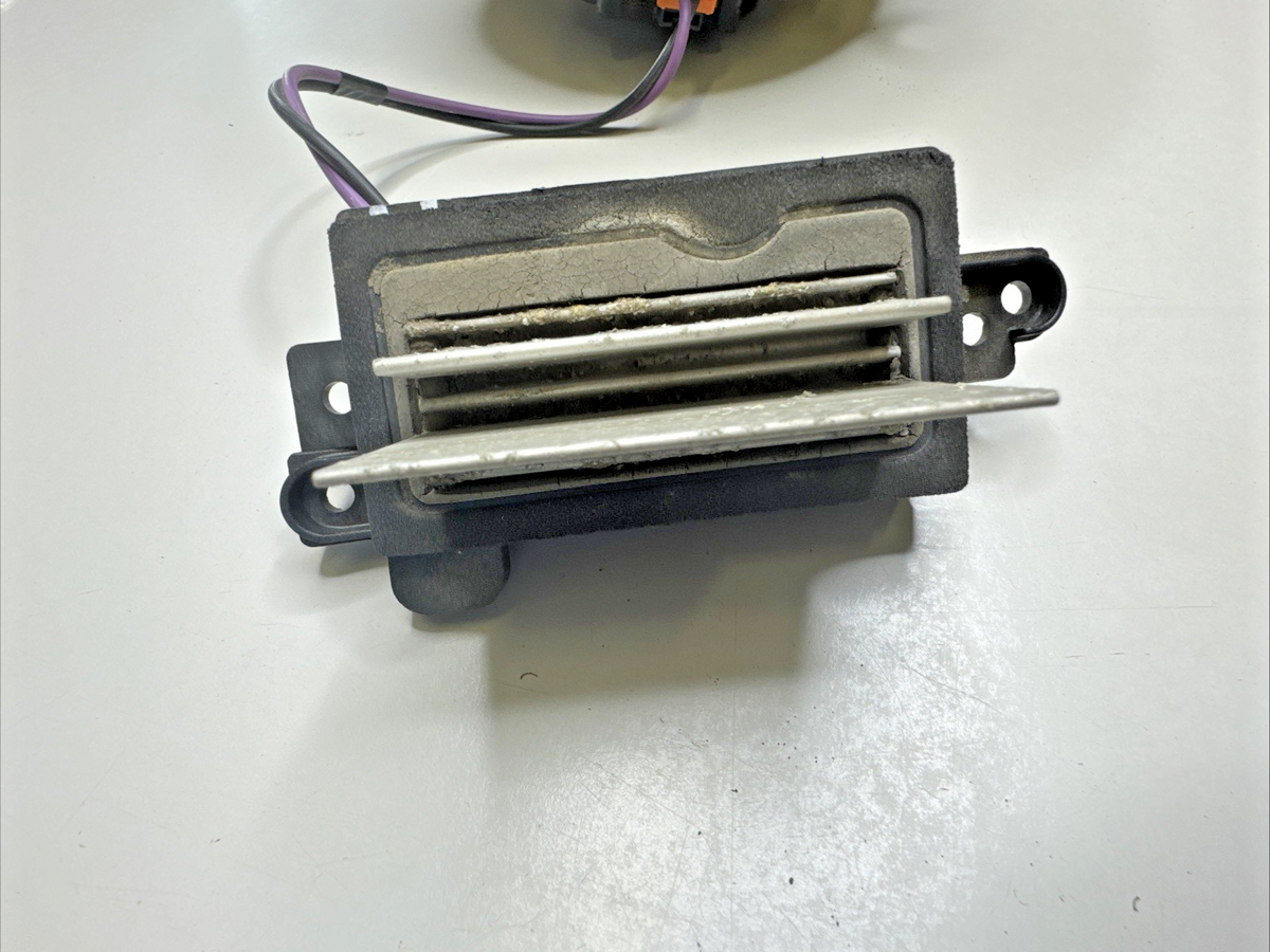 2001-2007 GMC Sierra Silverado Blower Motor & Resistor Bundle Bosch 52400177 OEM
