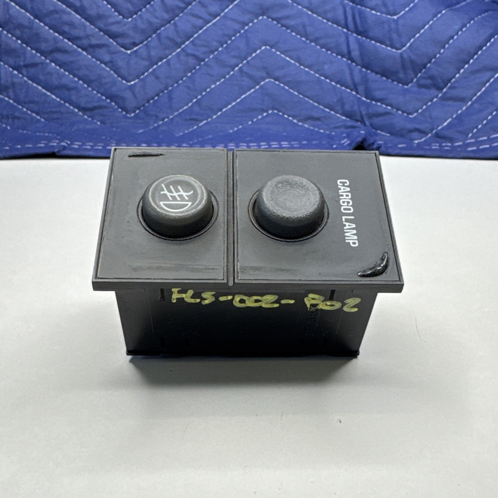 1999-02 GM Silverado Sierra Tahoe Yukon Fog Cargo Lamp Light Switch 15735837