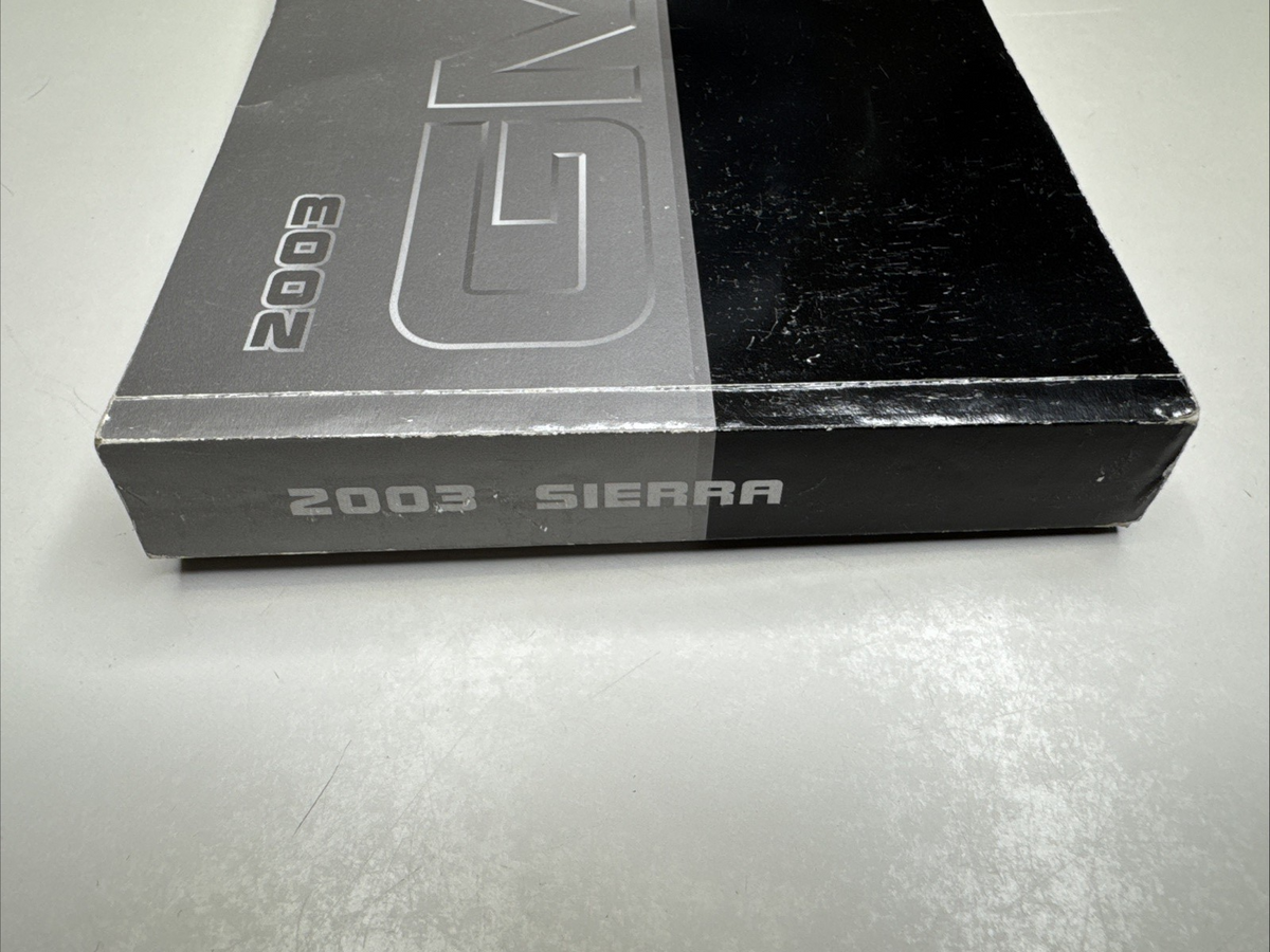 2003 GMC Sierra Owners Manual Portfolio Case Set X2315B OEM Canadian First Editi
