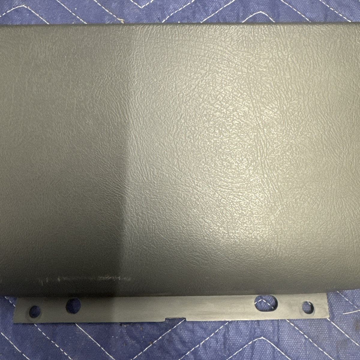 1999–2002 Silverado Sierra Dash Cup Holder Delete Panel 15712261 OEM