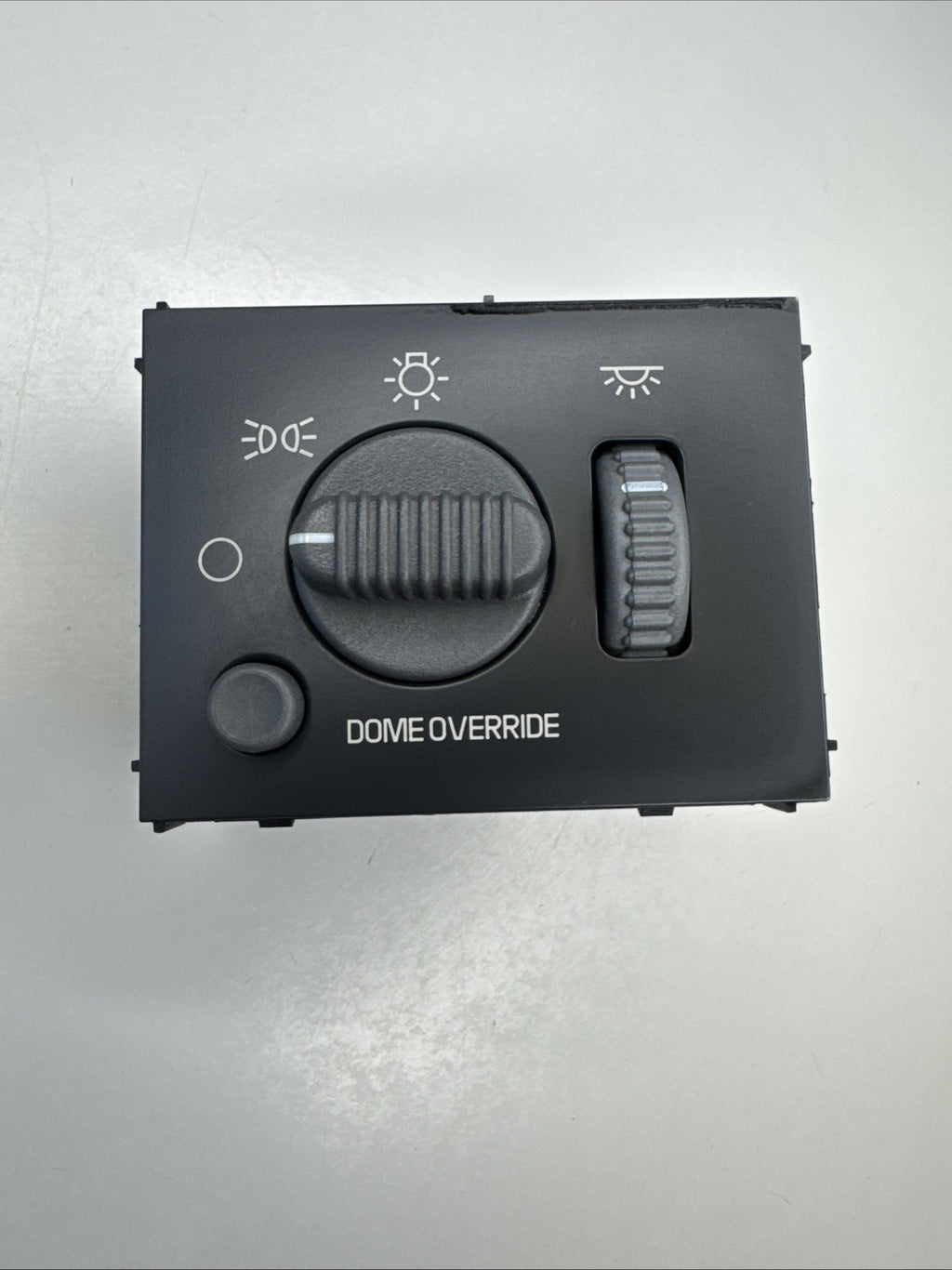 99-02 Silverado Sierra Headlight Switch Dimmer Dome Override 15755595 OEM