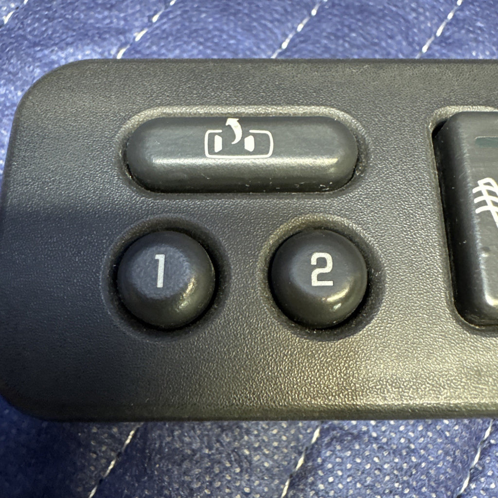 2003-2007 Silverado Sierra Memory Heated Seat Switch 15179137 OEM