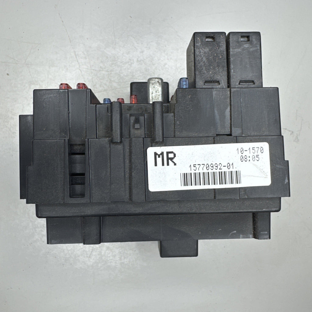 1999-2002 Chevrolet Silverado GMC Sierra Dash Fuse Box 15770992-01 OEM