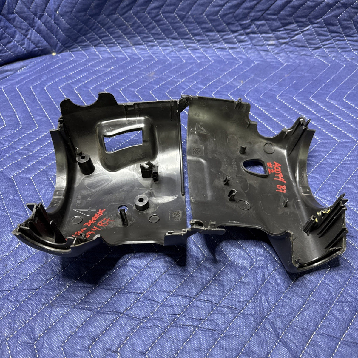2003-2007 Silverado Sierra Tahoe Yukon Steering Column Shroud 26089058 26089059