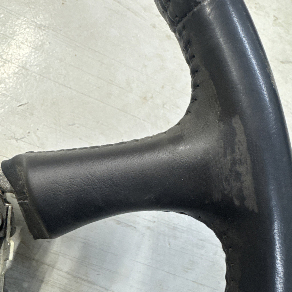 1999–2005 Silverado Sierra Leather Steering Wheel Ebony 15763216 OEM