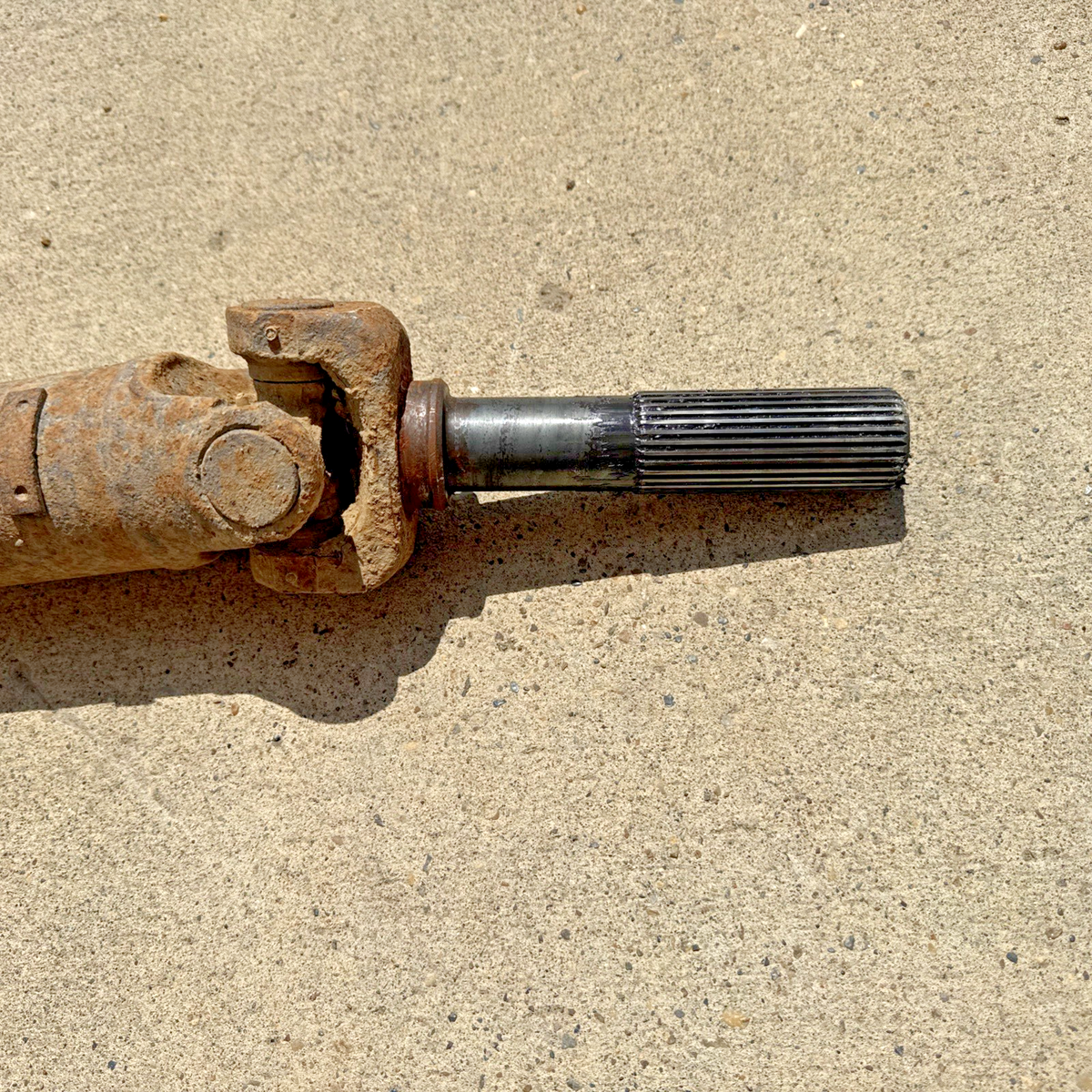1999–2007 Silverado Sierra 1500 Front Driveshaft 15182095 4x4 OEM