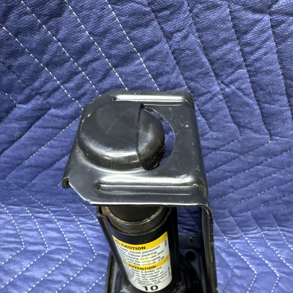 1999-2007 Silverado Sierra Tahoe Yukon Spare Tire Bottle Jack 15171999 OEM