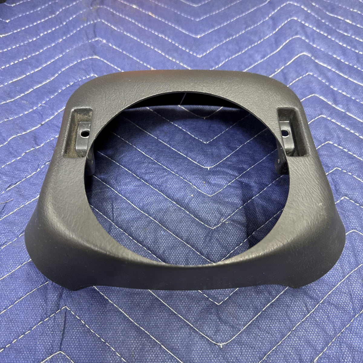 1998–2002 Silverado Sierra Steering Wheel Back Cover Trim 16759151 OEM