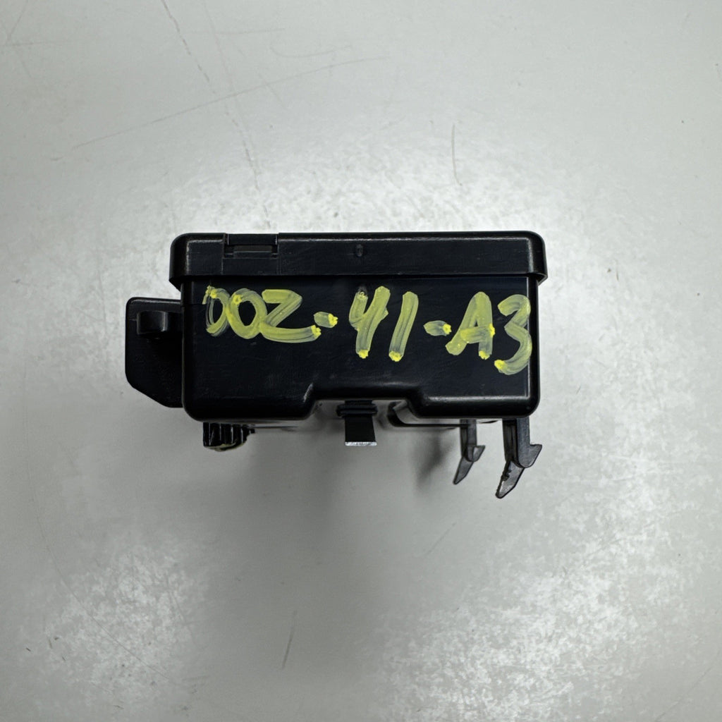 1999-2001 Chevrolet Silverado GMC Sierra Keyless Entry Module 15732806 OEM