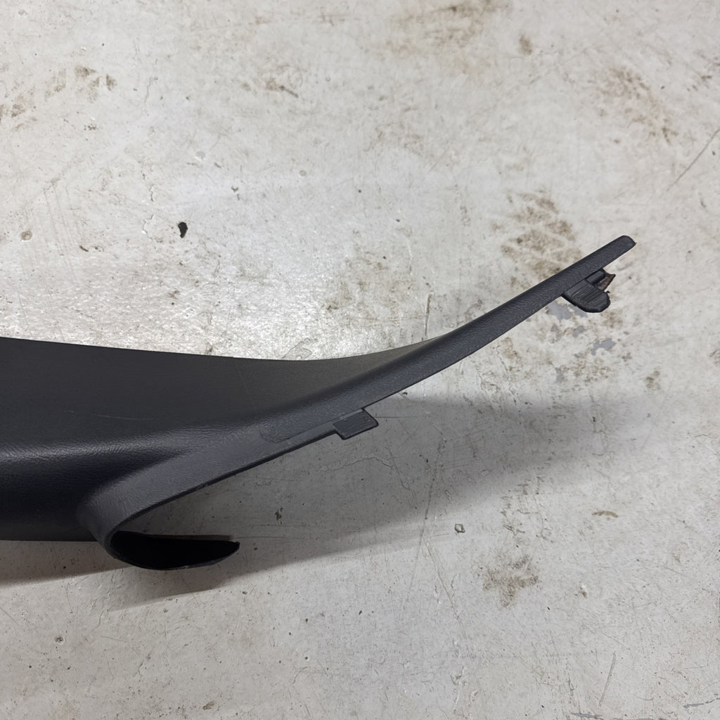 1999–2006 Silverado Sierra LH A Pillar Trim Panel Medium Gray 15073353 OEM
