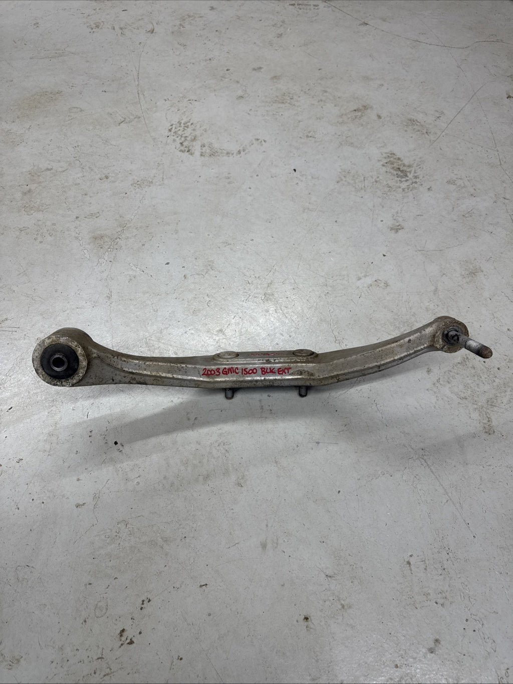 1999–2007 Silverado Sierra Front Differential Mount Bracket 15999801 OEM