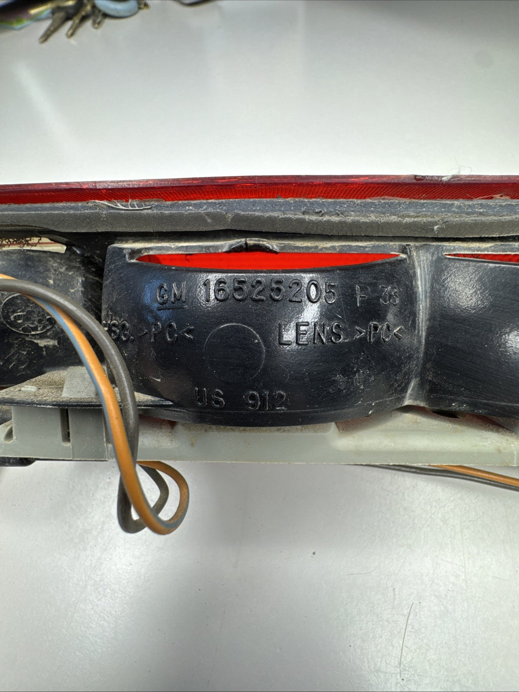 99-07 Silverado Sierra Third 3rd Brake Light Cargo Lamp 16525205 OEM