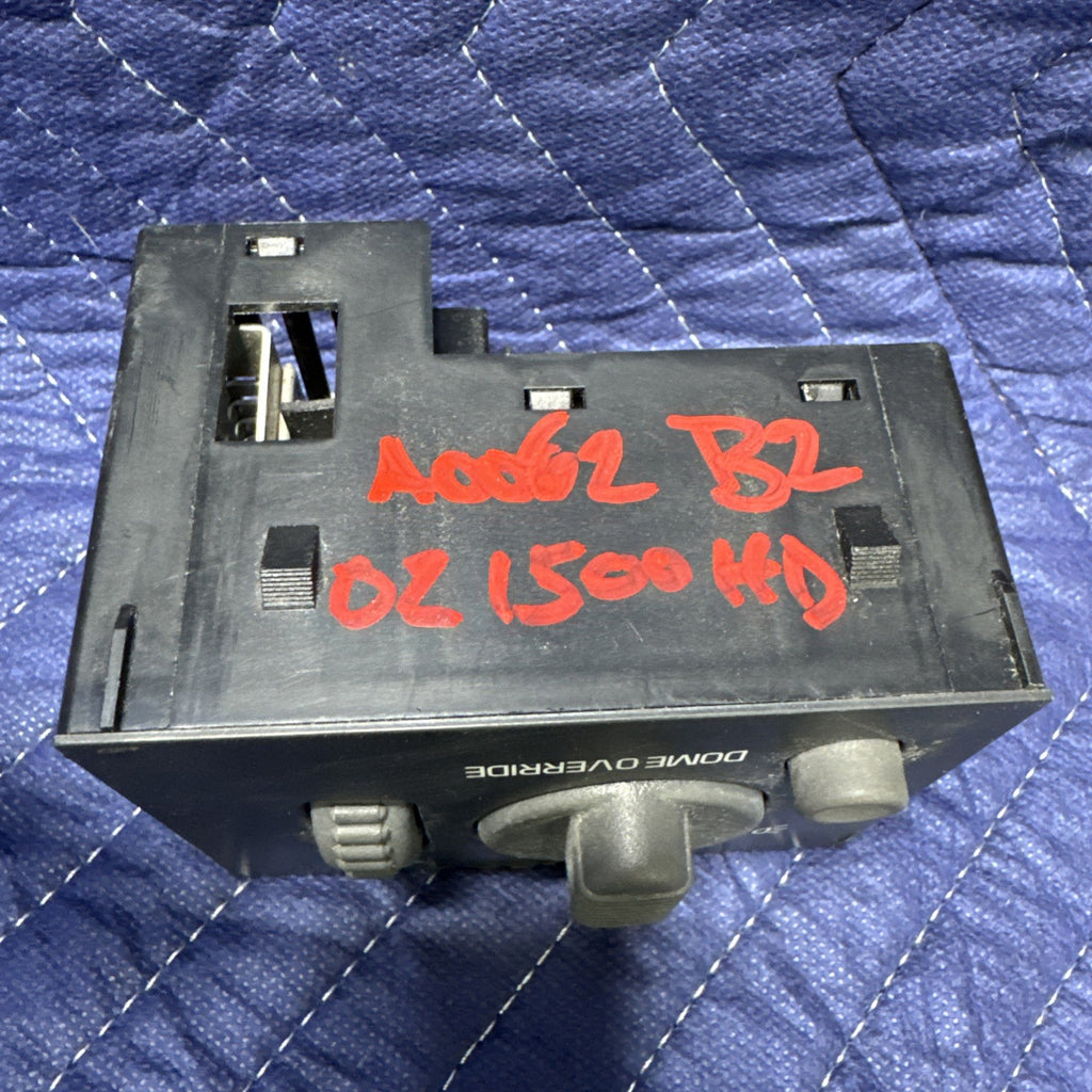 1999-2002 Silverado Sierra Tahoe Yukon Headlight Switch 15755596 OEM