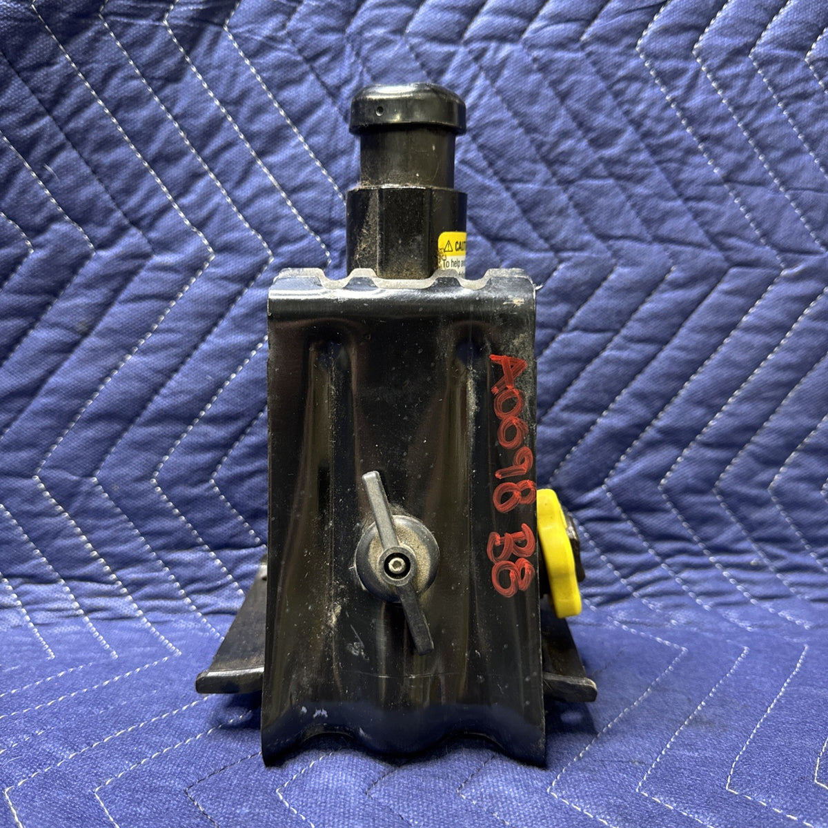 1999-2007 Silverado Sierra Tahoe Yukon Spare Tire Bottle Jack 15171999 OEM