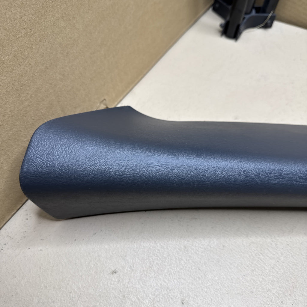 1999–2006 Silverado Sierra LH A Pillar Trim Panel Medium Gray 15073353 OEM