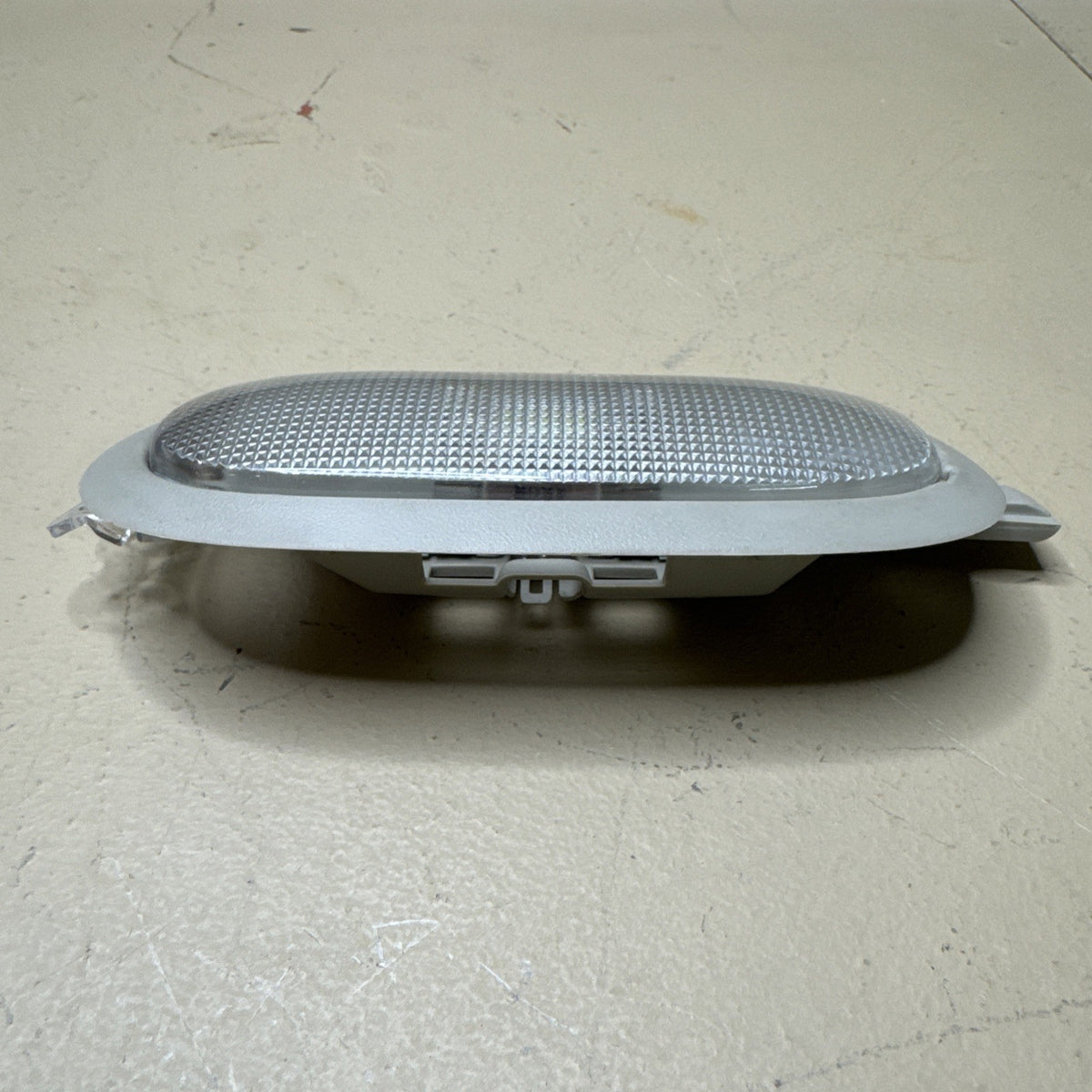 1999–2007 Silverado Sierra Overhead Dome Light Assembly 15771414 OEM