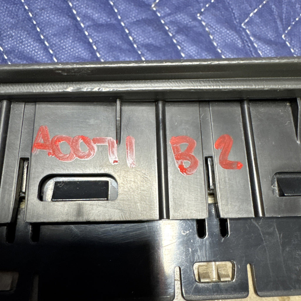 2003-2007 Silverado Sierra Tahoe Yukon Master Window Switch 15112972 OEM