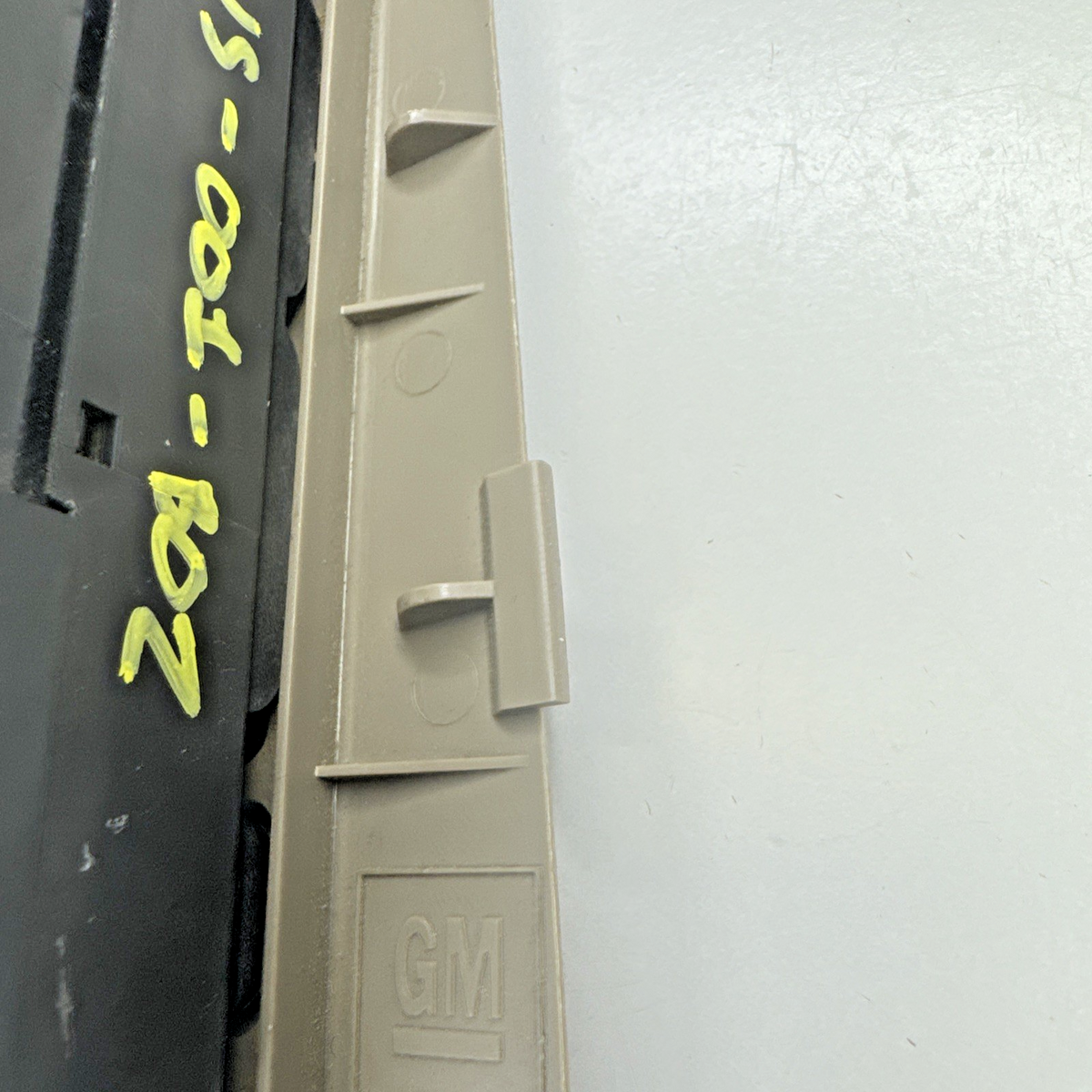 2000-02 GM Silverado Sierra Tahoe Yukon Master Window Switch Panel 15062650 OEM