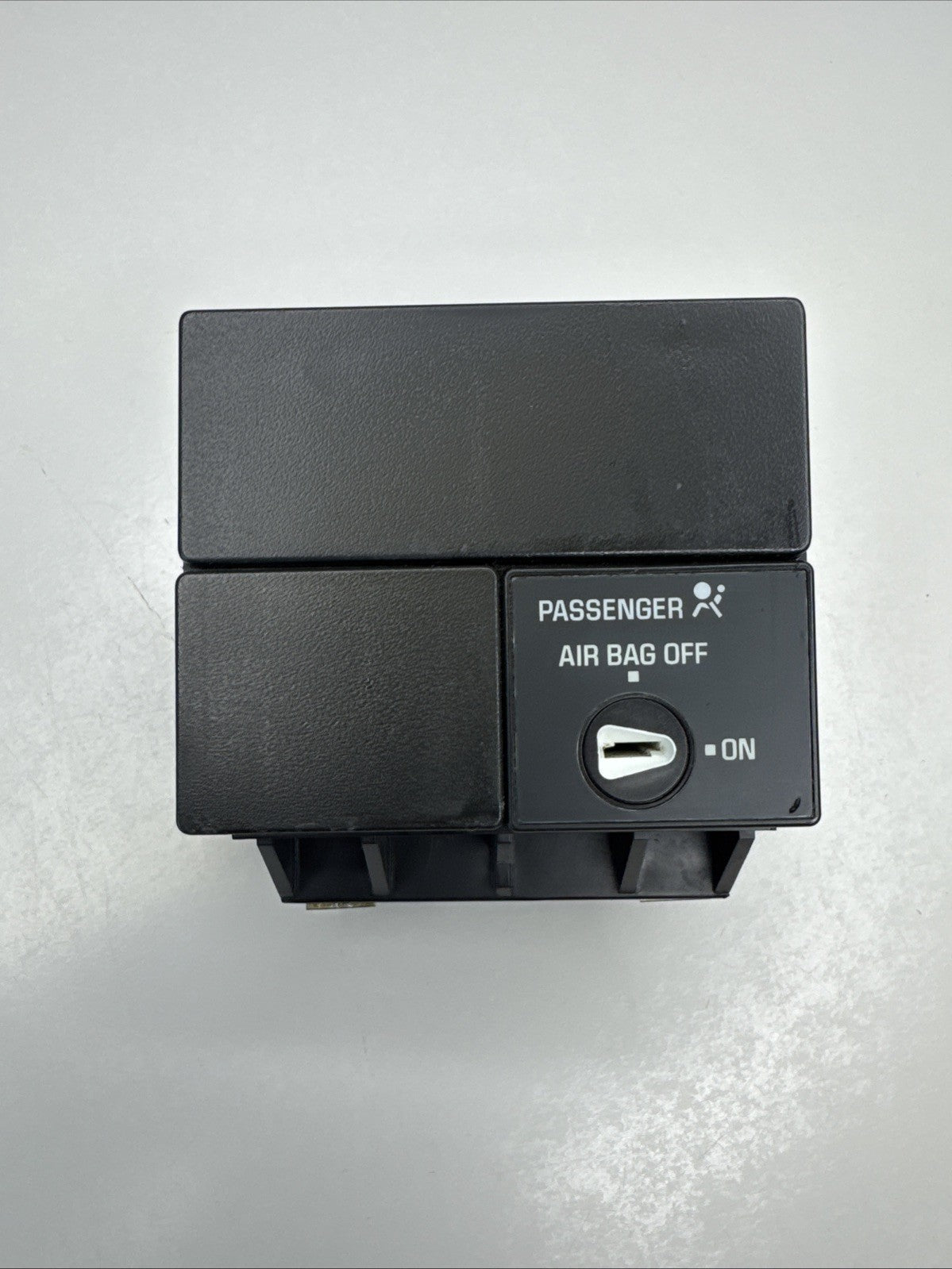 1999-2007 Silverado Sierra Tahoe Passenger On Off Switch 15040483 OEM