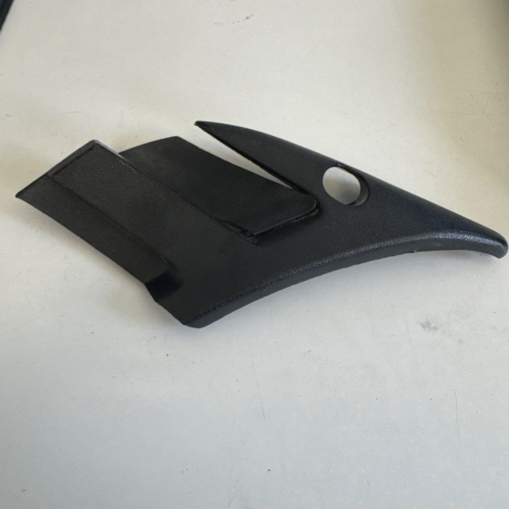 1999–2006 Silverado Sierra RH Cowl Panel End Cap 15753702 OEM